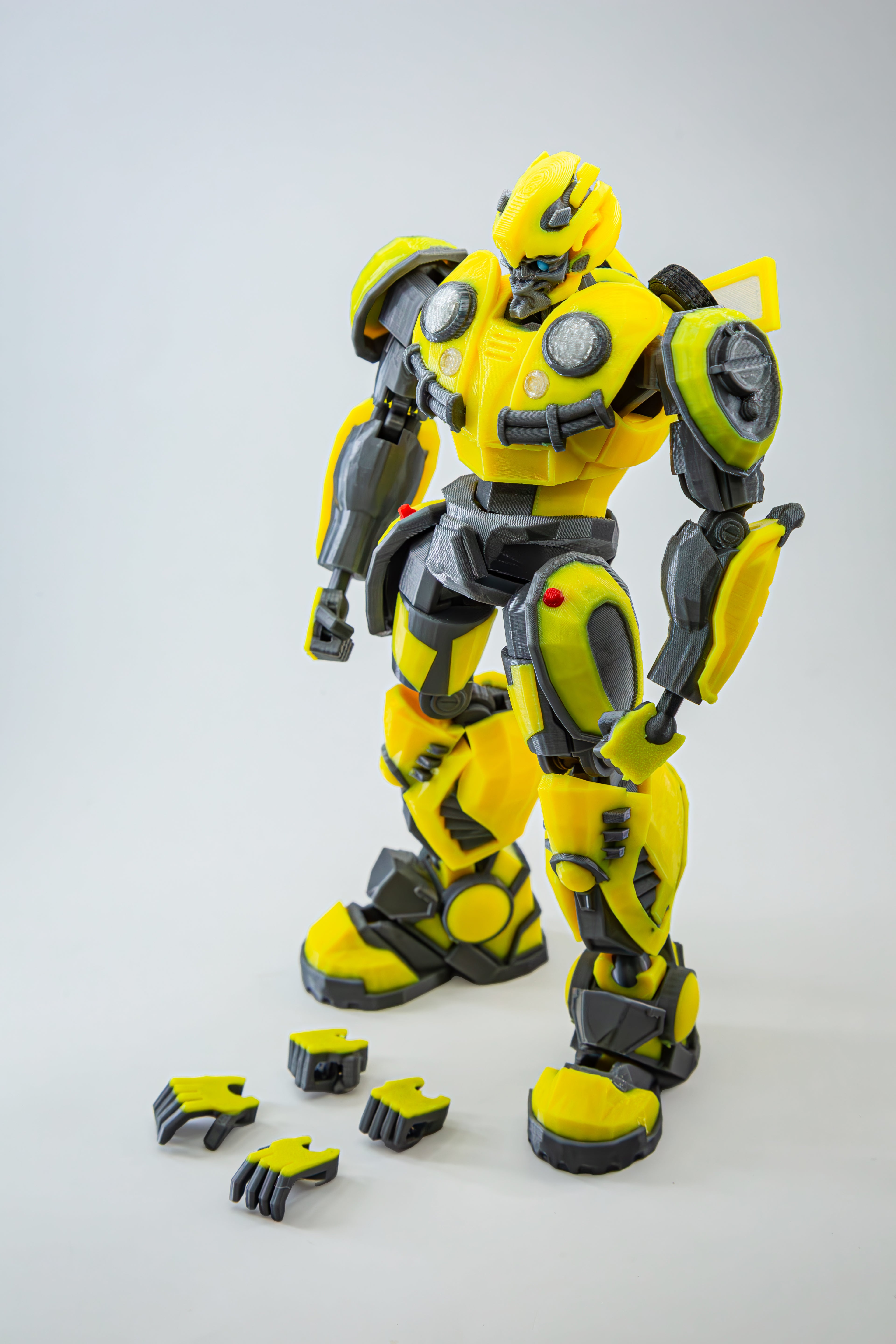 Bee T13 – Titan13Toy