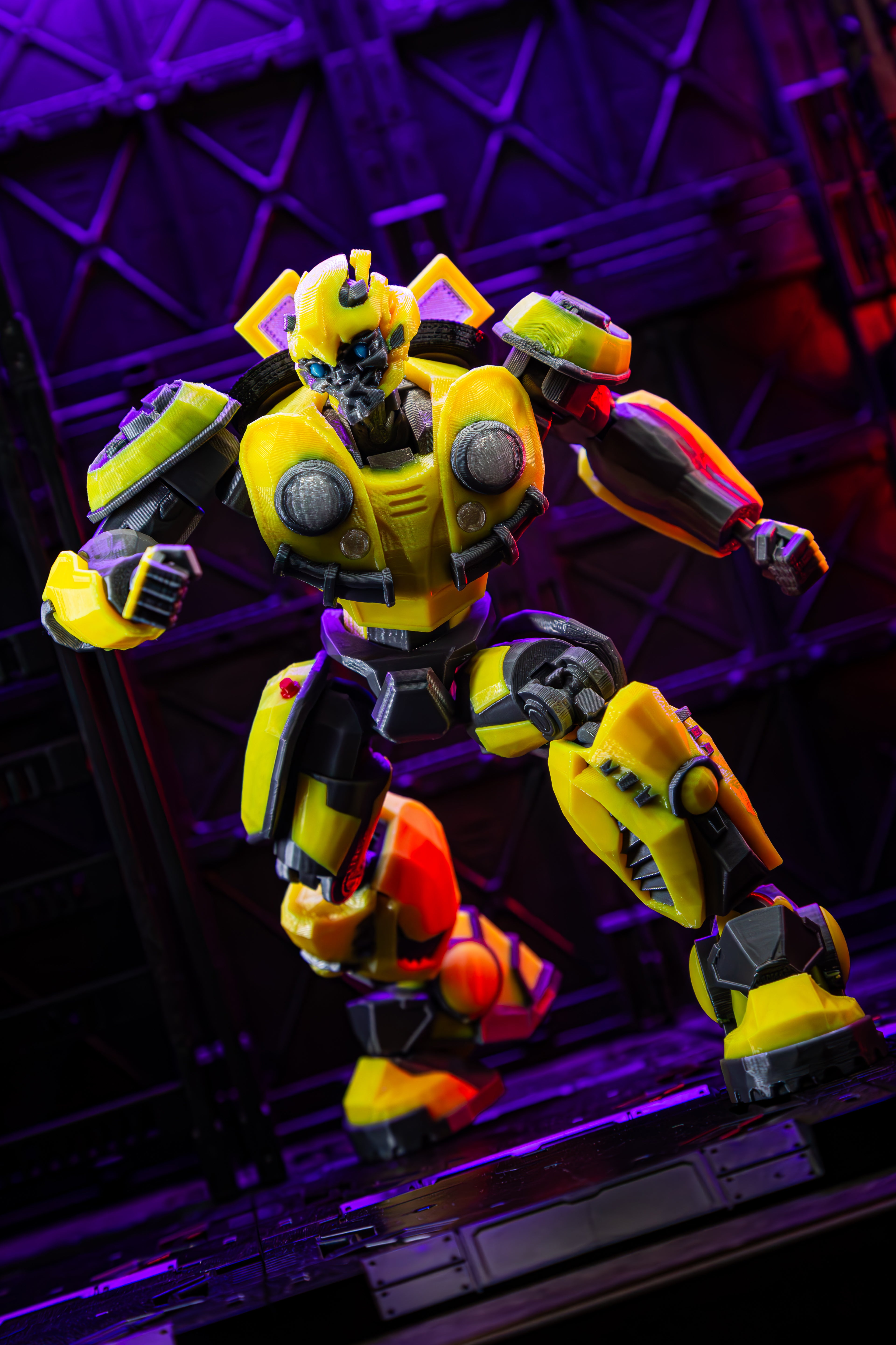 Bee T13 – Titan13Toy