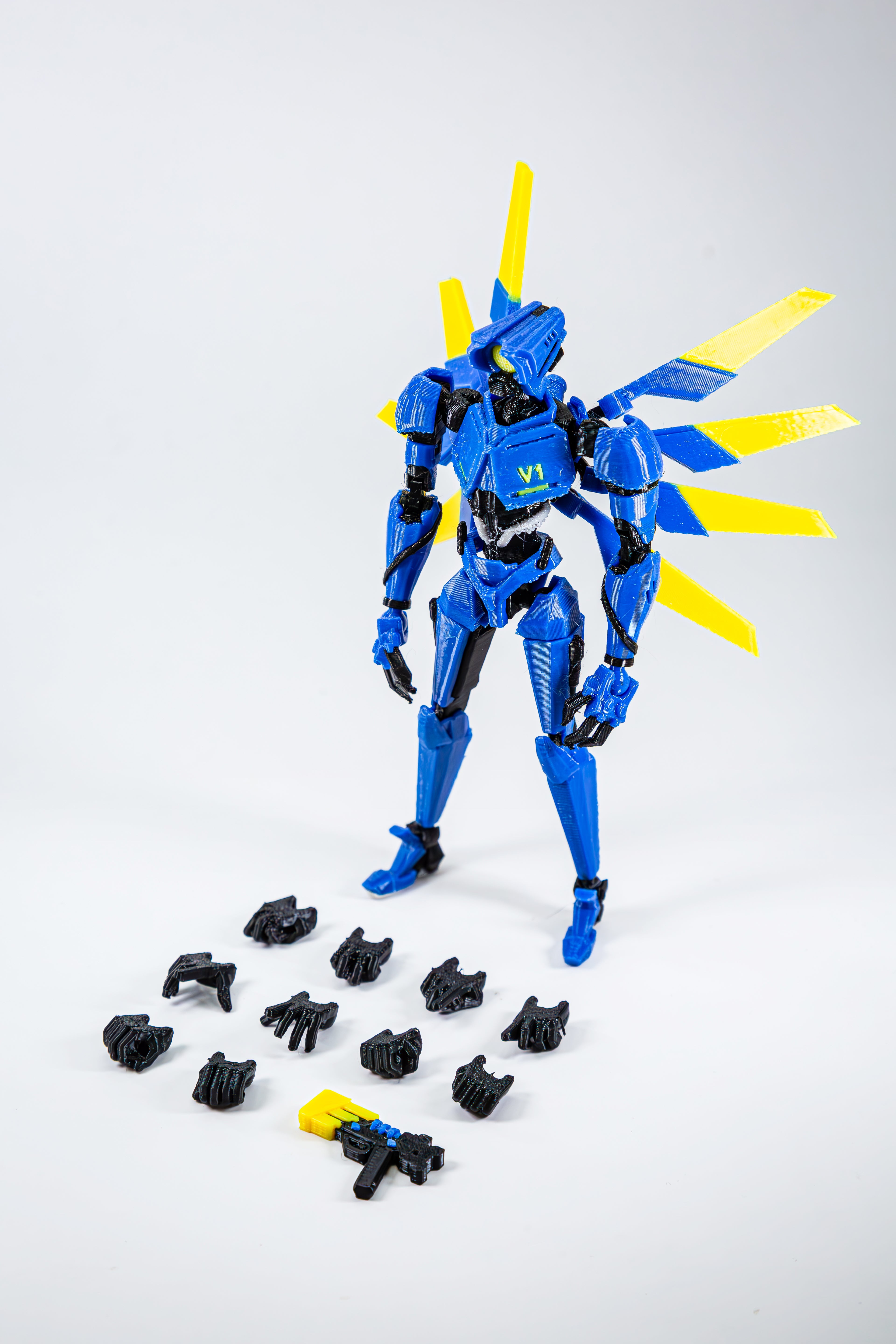 Machine 2.0 T13 – Pick Blue 1.0 or Red 2.0 Colorway – Titan13Toy